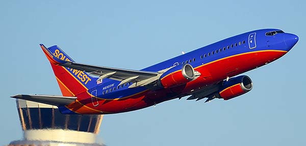 Southwest Boeing 737-3H4 N616SW, Phoenix Sky Harbor, December 22, 2014
